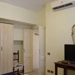 Rent 2 bedroom apartment of 60 m² in Roma