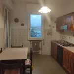 Rent 4 bedroom apartment of 100 m² in Adria