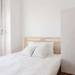 Rent a room in lisbon