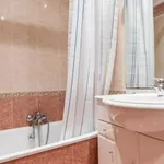 Rent 4 bedroom apartment in Valencia