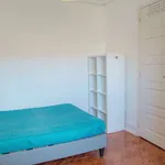 Rent a room in lisbon