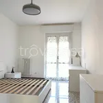 Rent 3 bedroom apartment of 100 m² in Milano