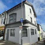 Rent 3 bedroom flat in Brighton