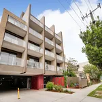 Rent 1 bedroom student apartment in Box Hill