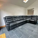 Rent 4 bedroom house in Wales