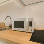 Rent 2 bedroom apartment of 45 m² in Lisbon