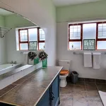 Rent 4 bedroom apartment of 220 m² in Jeffreys Bay