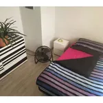 Rent a room of 75 m² in valencia