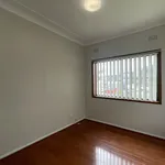 Rent 4 bedroom house in Toongabbie