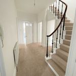 Rent 4 bedroom flat in Scotland