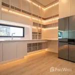 Rent 4 bedroom house of 421 m² in Bangkok