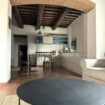 Rent 4 bedroom house of 290 m² in Umbertide