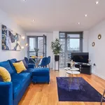 Rent 3 bedroom apartment of 60 m² in Leeds