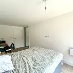 Rent 2 bedroom flat in West Midlands