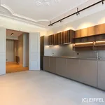 Rent 4 bedroom apartment of 232 m² in Paris 8 - Avenue Marceau