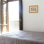 Rent a room of 140 m² in valencia