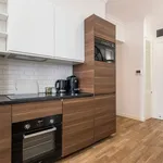 Appartement de 340 m² avec 1 chambre(s) en location à Lyon