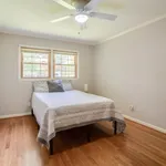 Rent 1 bedroom apartment in Hampton