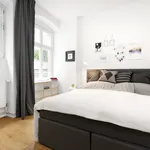 Rent 5 bedroom apartment of 90 m² in Berlin