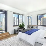 Rent 5 bedroom apartment of 295 m² in New York City