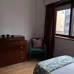 Rent 4 bedroom apartment in Porto