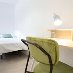 Rent a room of 56 m² in madrid