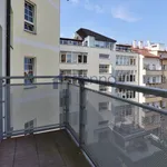 Pronajměte si 3 ložnic/e byt o rozloze 91 m² v Prague