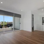 Rent 6 bedroom house in  Riverstone NSW 2765                        