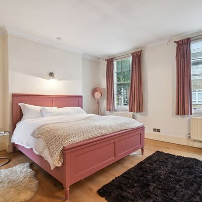 Terraced house to rent in Portsea Place, Hyde Park W2 Craigarogan
