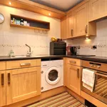 Rent 2 bedroom apartment in Woking