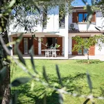 Rent 4 bedroom house of 110 m² in Trevignano Romano