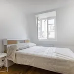 Rent 1 bedroom apartment of 30 m² in Paris