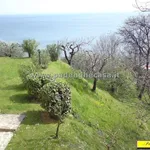 Affitto 3 camera appartamento di 95 m² in Padenghe sul Garda