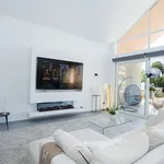 Rent 3 bedroom apartment of 262 m² in Marbella