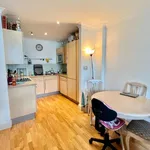 Rent 2 bedroom flat in Leeds