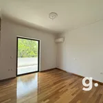 Rent 3 bedroom apartment of 175 m² in Γλυφάδα