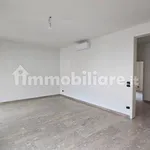 Affitto 5 camera appartamento di 162 m² in Parma