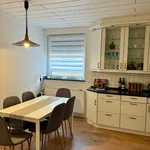 Miete 2 Schlafzimmer wohnung von 65 m² in Neuss