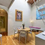 Rent 3 bedroom apartment of 140 m² in florence