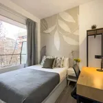 Rent a room of 102 m² in barcelona