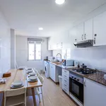 Rent a room of 170 m² in Valencia