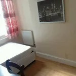 Rent 4 bedroom house in West Midlands