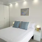 Rent 4 bedroom apartment in Barcelona