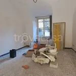 Rent 2 bedroom apartment of 85 m² in Genova