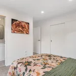 Rent 4 bedroom house in Puketāpapa