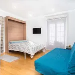 Rent 1 bedroom apartment of 65 m² in madrid