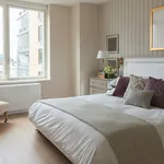 Rent 3 bedroom apartment in Manhattan