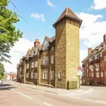 Flat to rent in Portsmouth Road, Guildford GU2