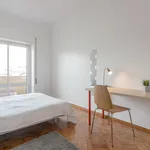 Rent 7 bedroom apartment in Lisbon