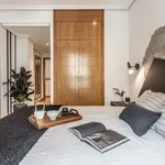 Rent 4 bedroom apartment of 90 m² in Madrid